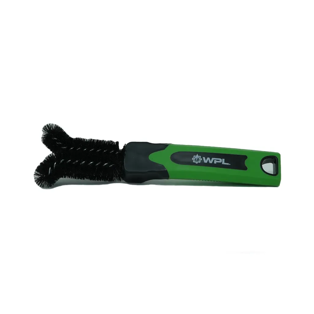 LC0053STAN_SBRUSHKIT_5PKW_DRYBAG-TIREBRUSH.webp