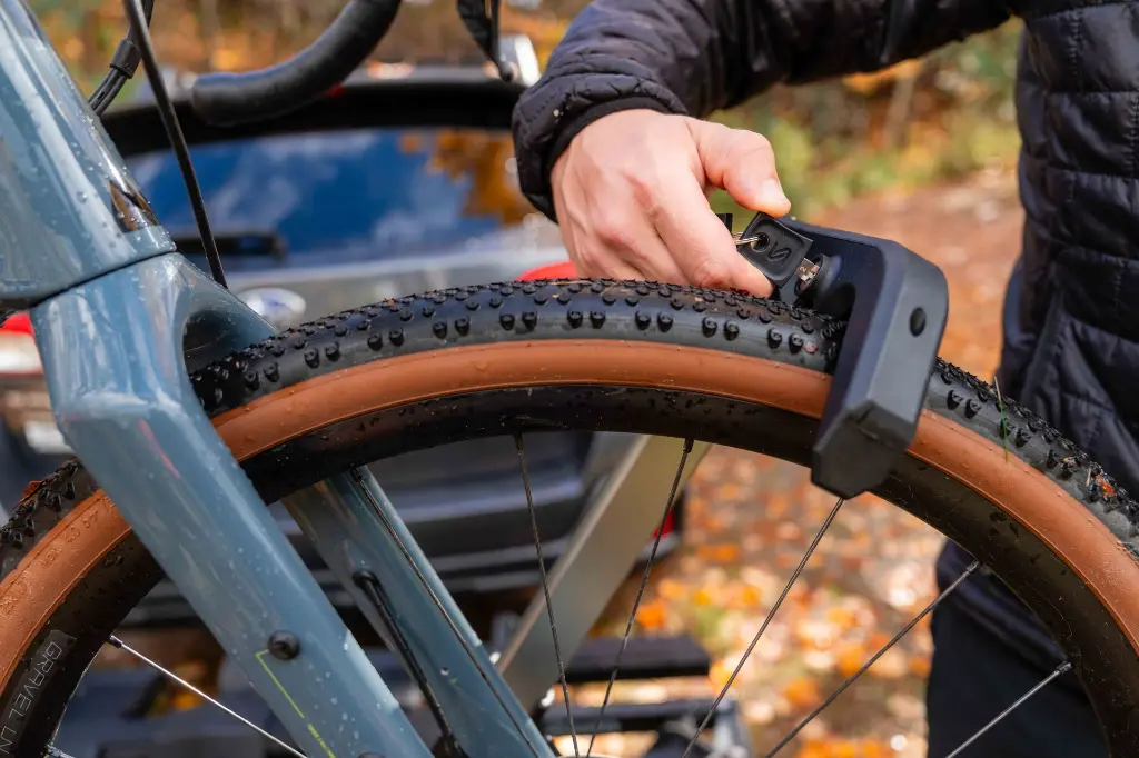 4084-SuperClamp-4-bike-TCE09792-24.webp
