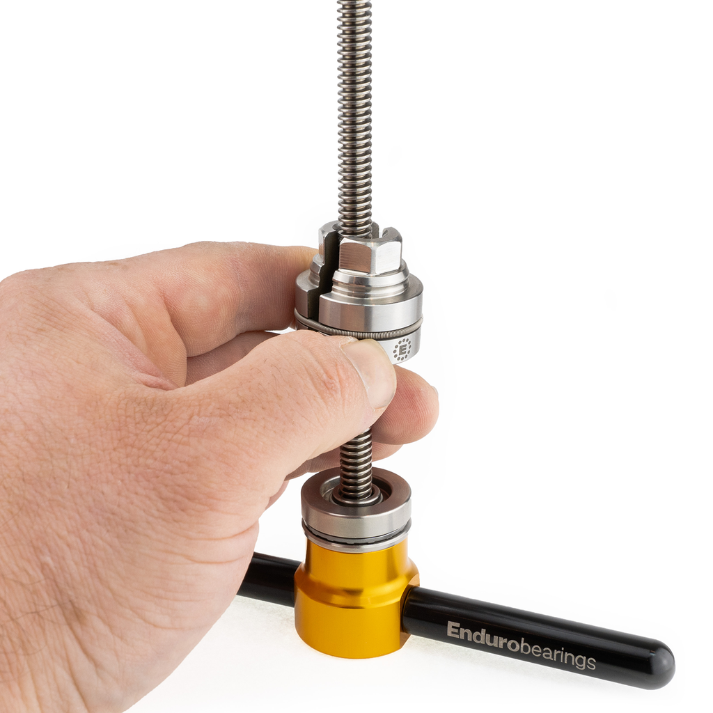 PT-011 - TUERCA ZIP-NUT PARA ROSCA ACME DE 5/16 (8 MM) - TUERCA DE LIBERACIÓN RÁPIDA PARA USAR CON LAS PRENSAS DE BALEROS BRT-060 Y BRT-050.